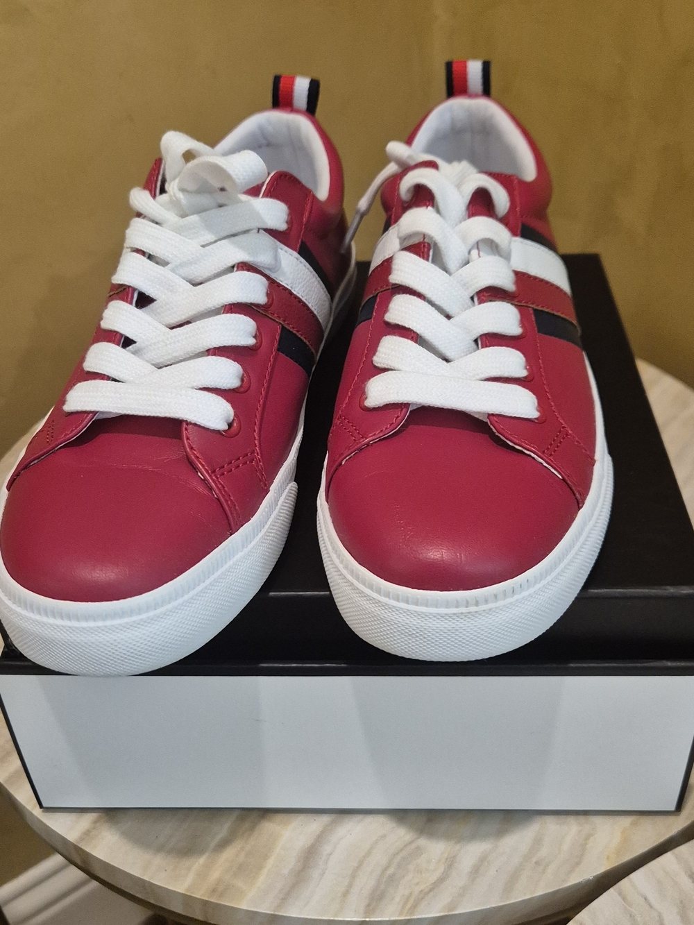 Kids Bright Red Low-Top Sneakers with White Laces